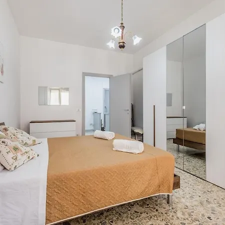 Metro Pigneto - Spazioso Flat Con Wifi & Netflix Lägenhet